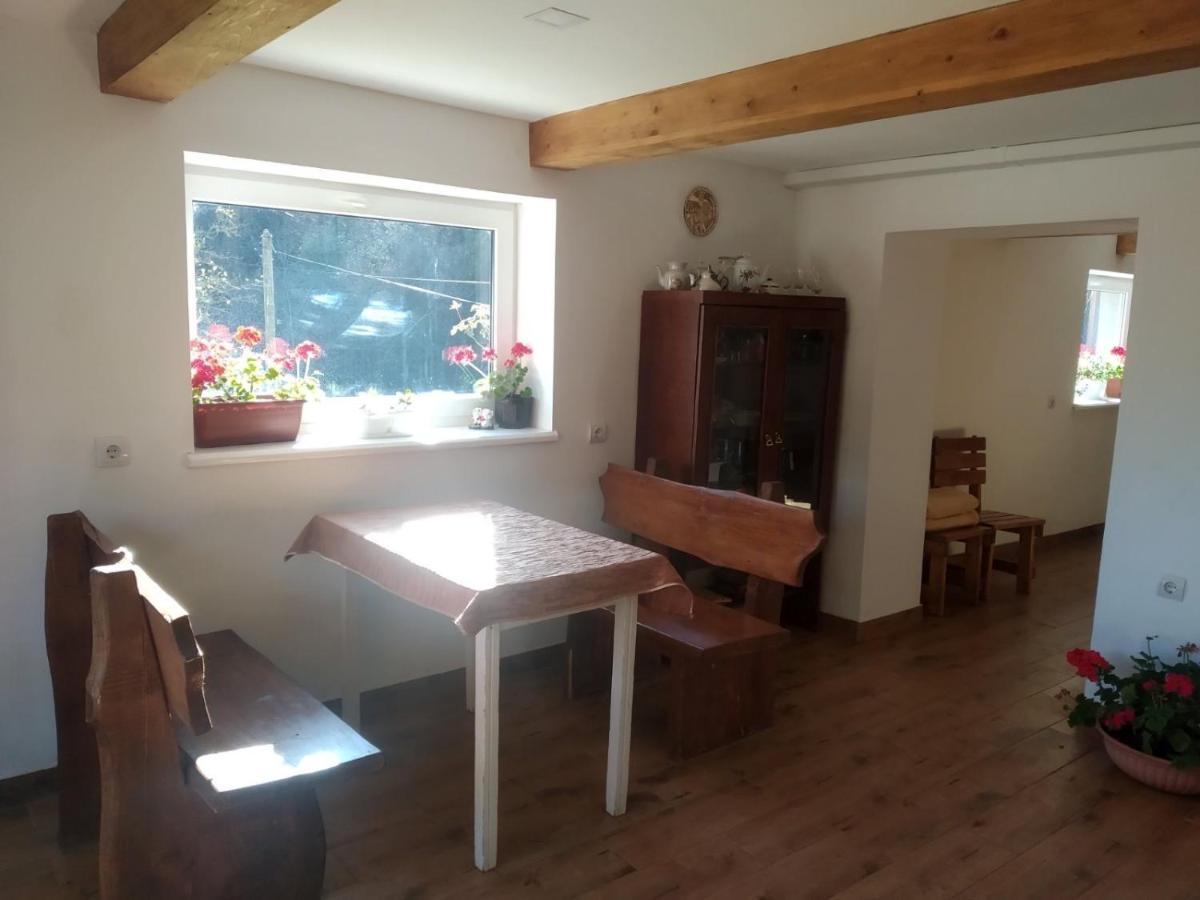 Сервус Guest Yaremche Exterior foto