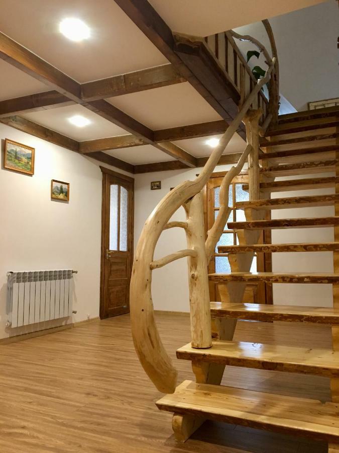 Сервус Guest Yaremche Exterior foto