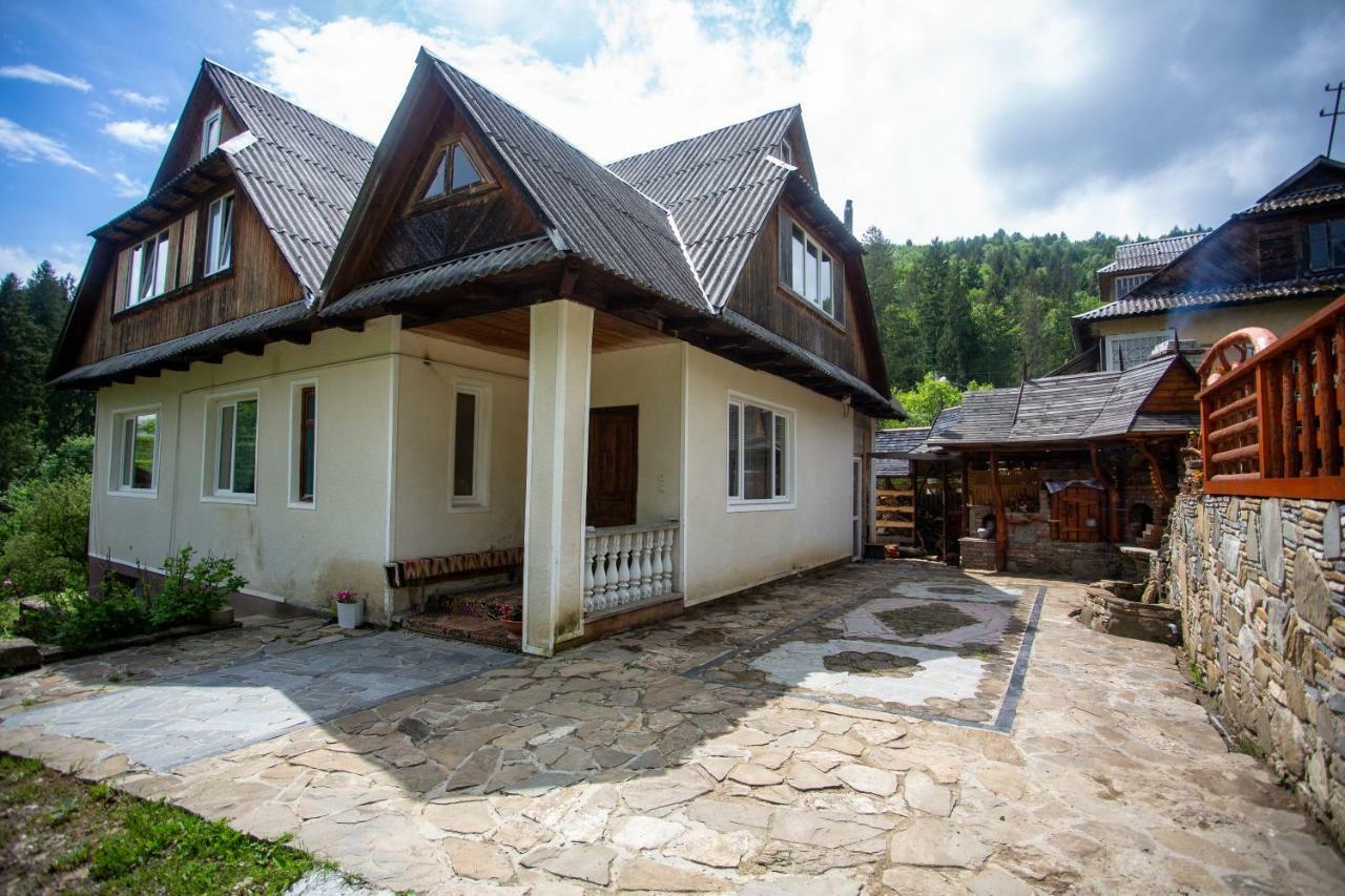Сервус Guest Yaremche Exterior foto