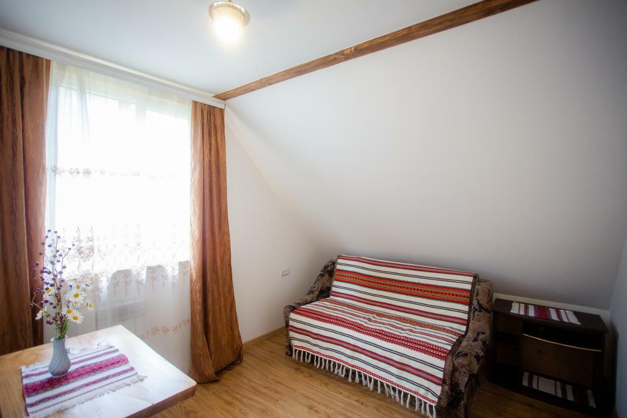 Сервус Guest Yaremche Exterior foto