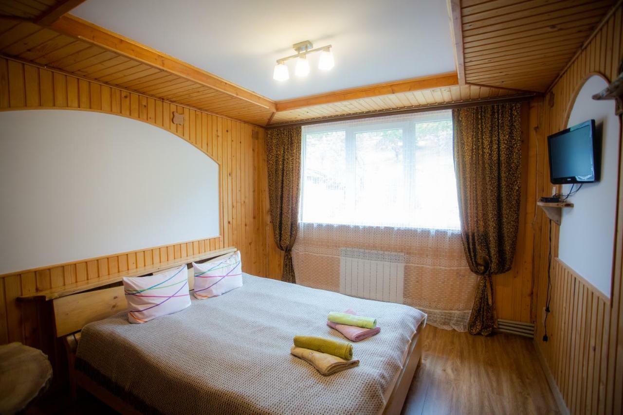 Сервус Guest Yaremche Exterior foto